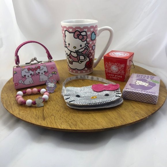 Lot of “Hello Kitty” Items - Picture 1 of 9